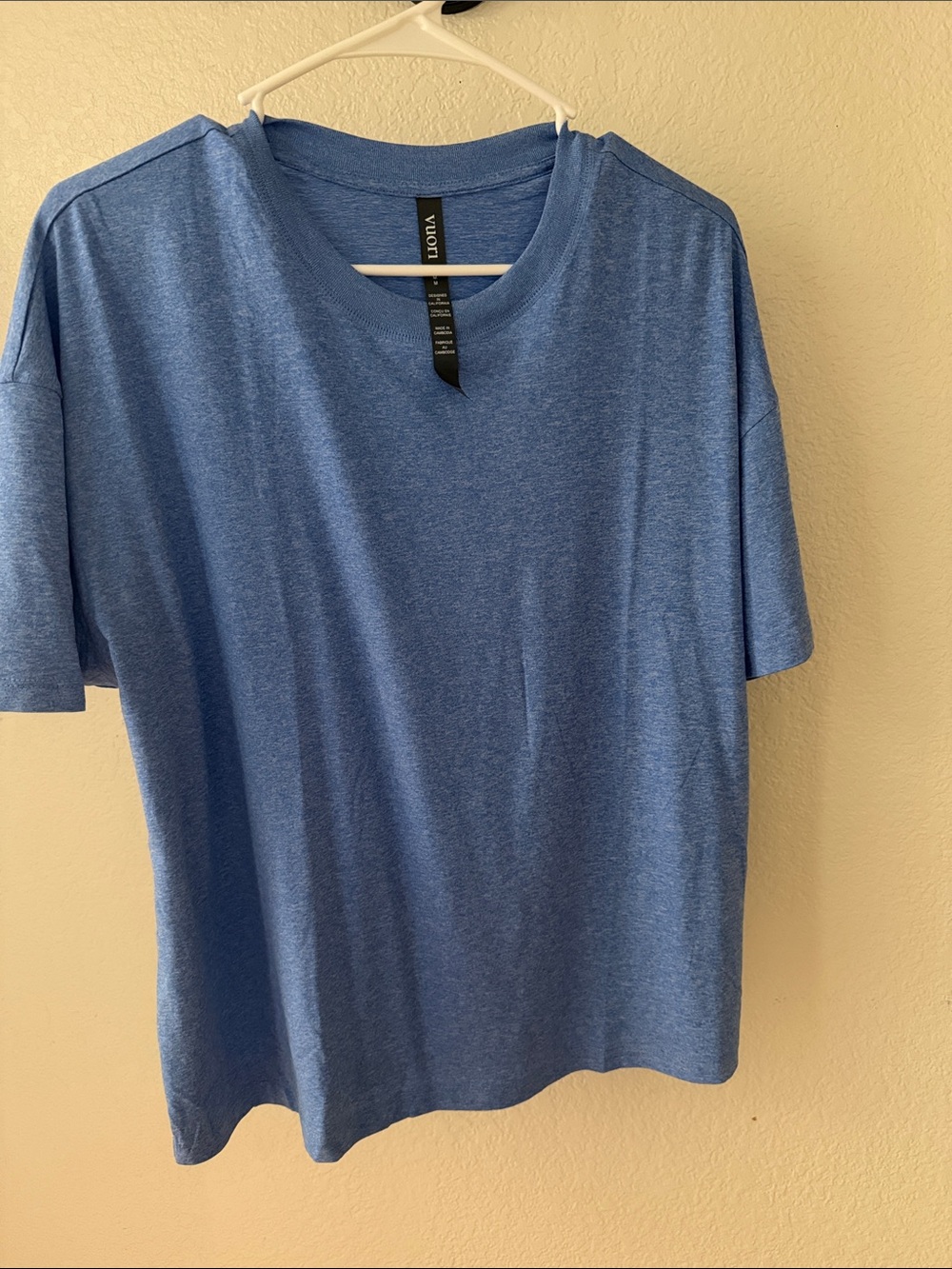 Like new Vuori long energy t in heathered blue